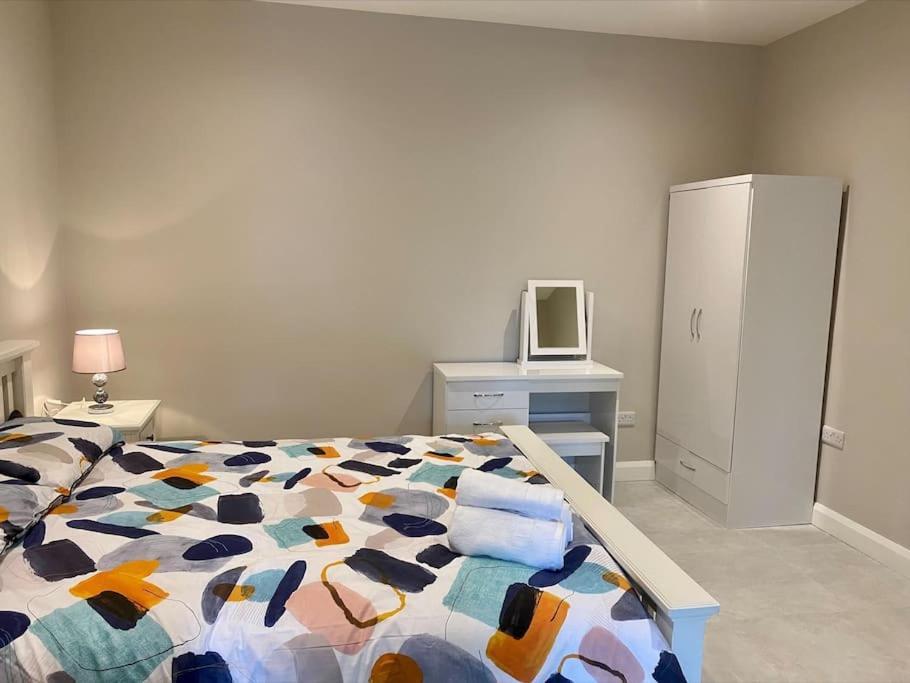 Erne Getaway No.7 Brand New 1 Bed Apartment Enniskillen Eksteriør billede